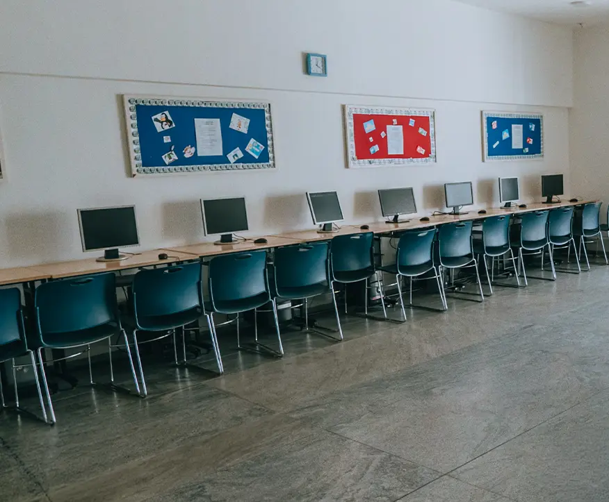 Interactive technology classroom at Vidyashilp School